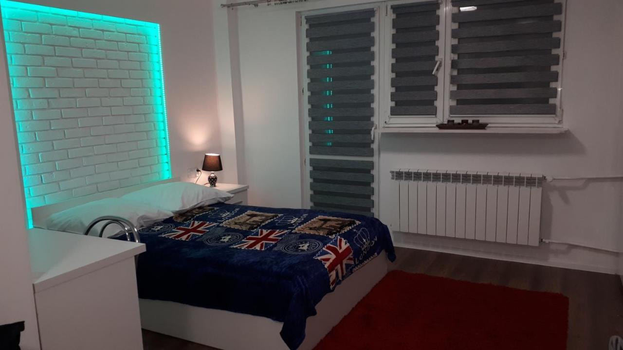 Apartament Centrum Panoramiczna Big Ben Z Balkonem-- Klimatyzacja-- Kielce Esterno foto
