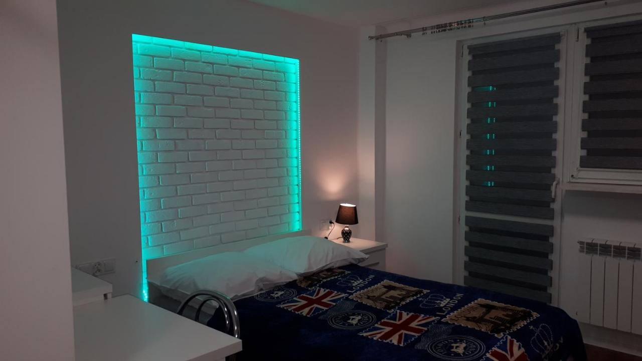 Apartament Centrum Panoramiczna Big Ben Z Balkonem-- Klimatyzacja-- Kielce Esterno foto