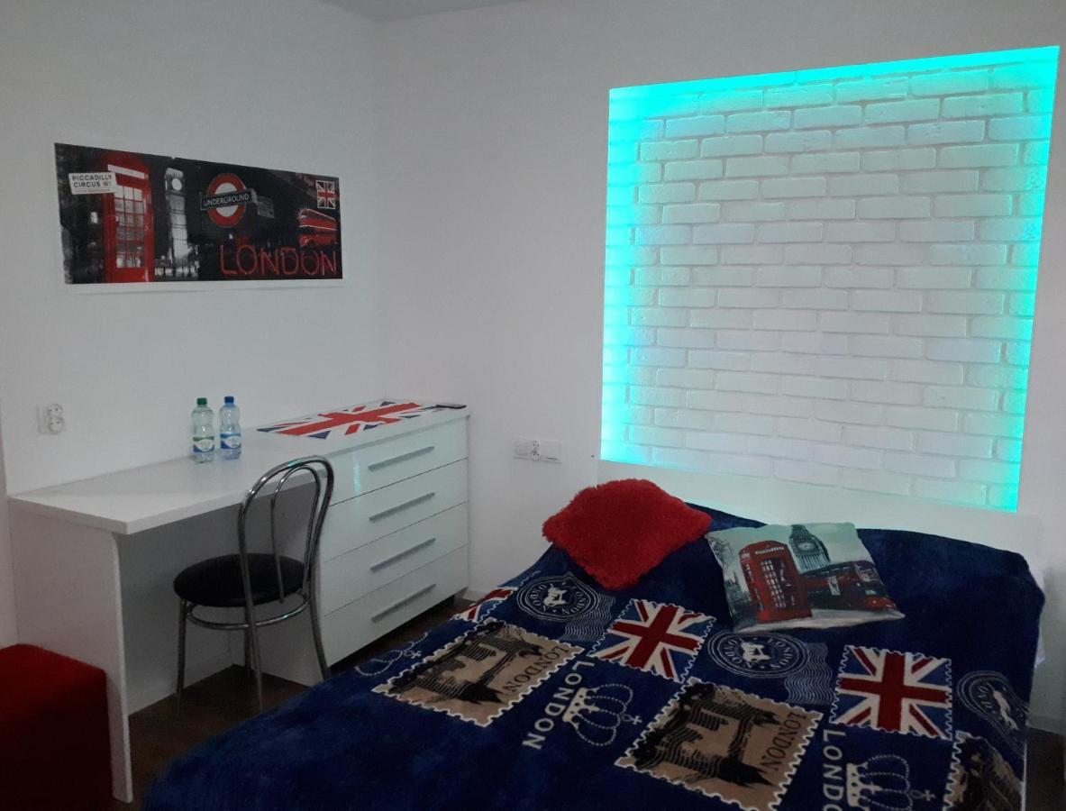 Apartament Centrum Panoramiczna Big Ben Z Balkonem-- Klimatyzacja-- Kielce Esterno foto