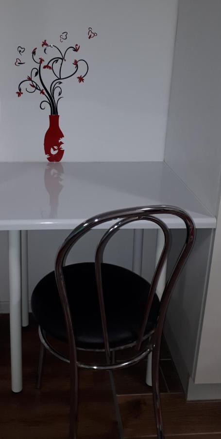Apartament Centrum Panoramiczna Big Ben Z Balkonem-- Klimatyzacja-- Kielce Esterno foto