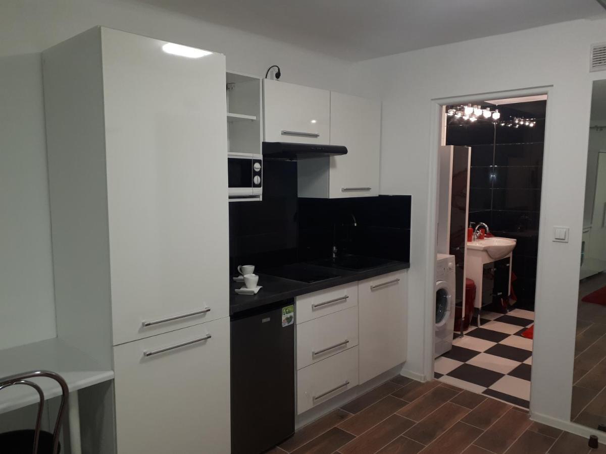 Apartament Centrum Panoramiczna Big Ben Z Balkonem-- Klimatyzacja-- Kielce Esterno foto