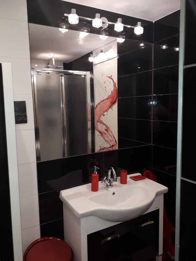 Apartament Centrum Panoramiczna Big Ben Z Balkonem-- Klimatyzacja-- Kielce Esterno foto