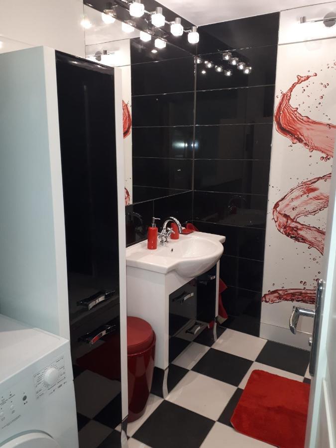Apartament Centrum Panoramiczna Big Ben Z Balkonem-- Klimatyzacja-- Kielce Esterno foto